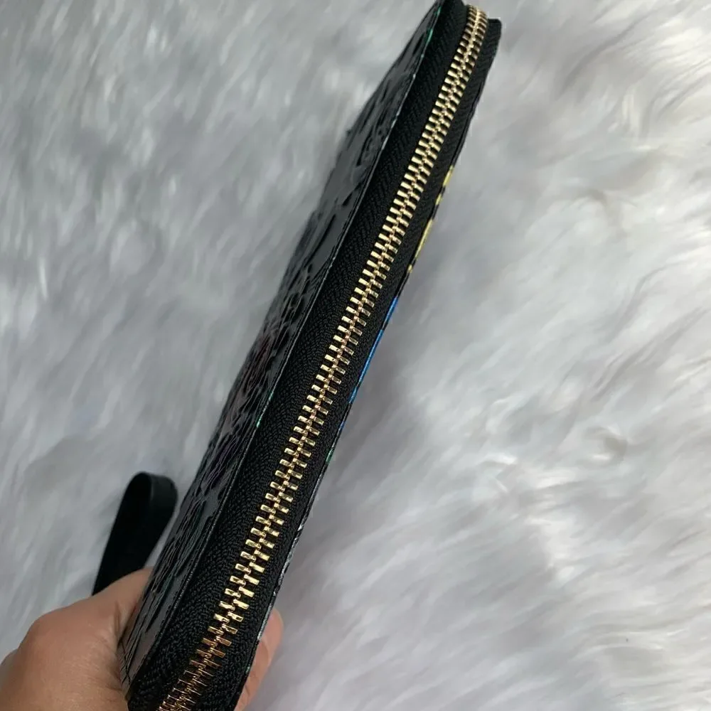 Handmade Genuine Leather Floral Embossed Accordion Wallet/ Wristlet